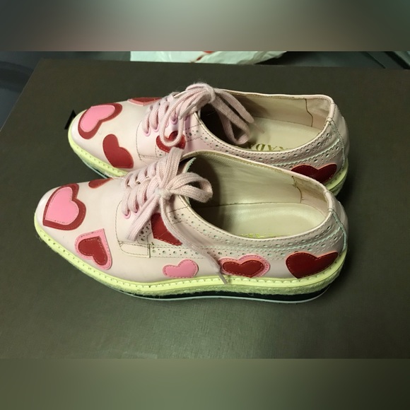 Prada Pink Heart Leather Brogue Platform Oxfords Authentic Almost new - Picture 4 of 6
